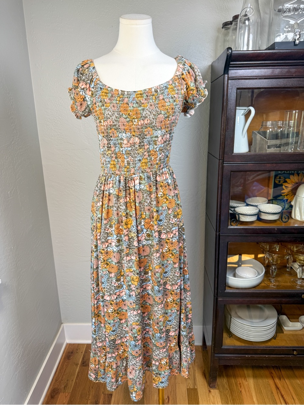 Urban Outfitters Smocked Floral Puff Sleeve Midi Dress Size S